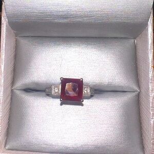 Garnet and diamond 14K white gold ring